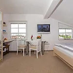 In With Air Conditioning, Wi-fi 3* Rovinj