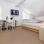 Pensionat In With Air Conditioning, Wi-fi 3*