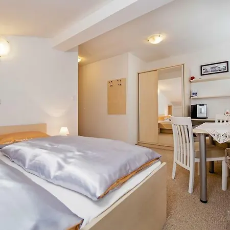 In With Air Conditioning, Wi-fi 3*